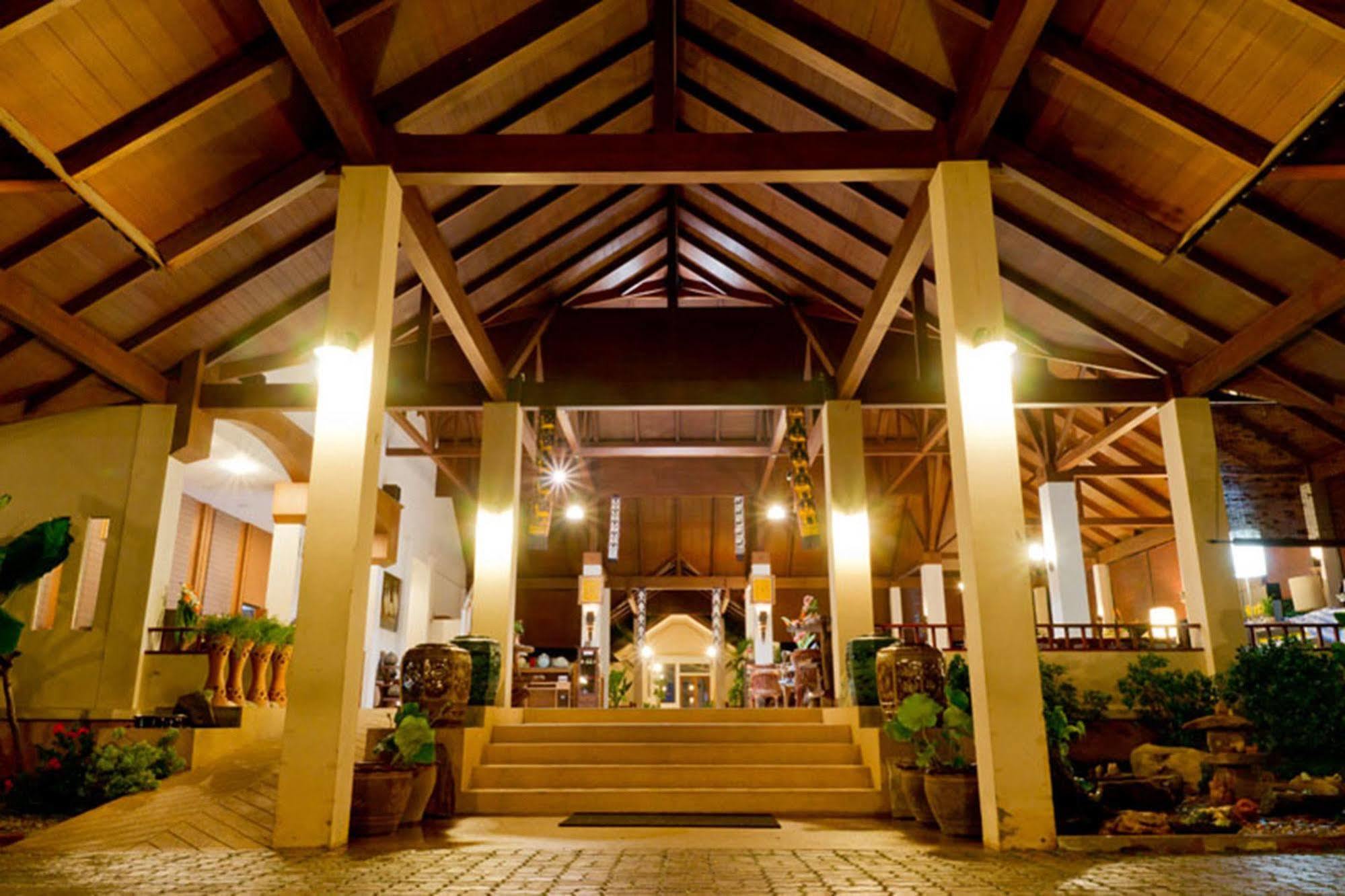 Teak Garden Resort, Chiang Rai Exteriör bild